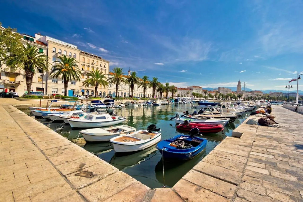 Apartment In Split With Balcony, Air Conditioning, W-Lan, Washing Machine 4656-1